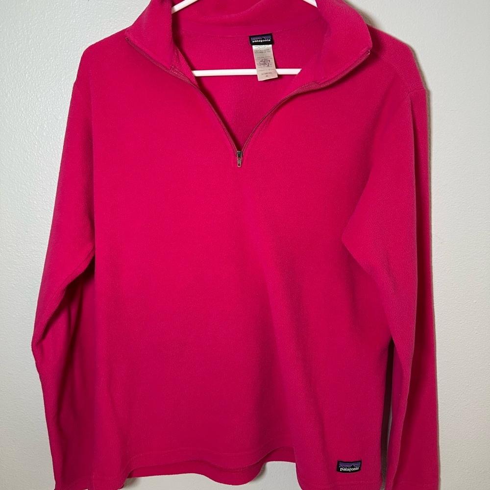 Women's Pink Patagonia Sweater size M quarter‎ zip